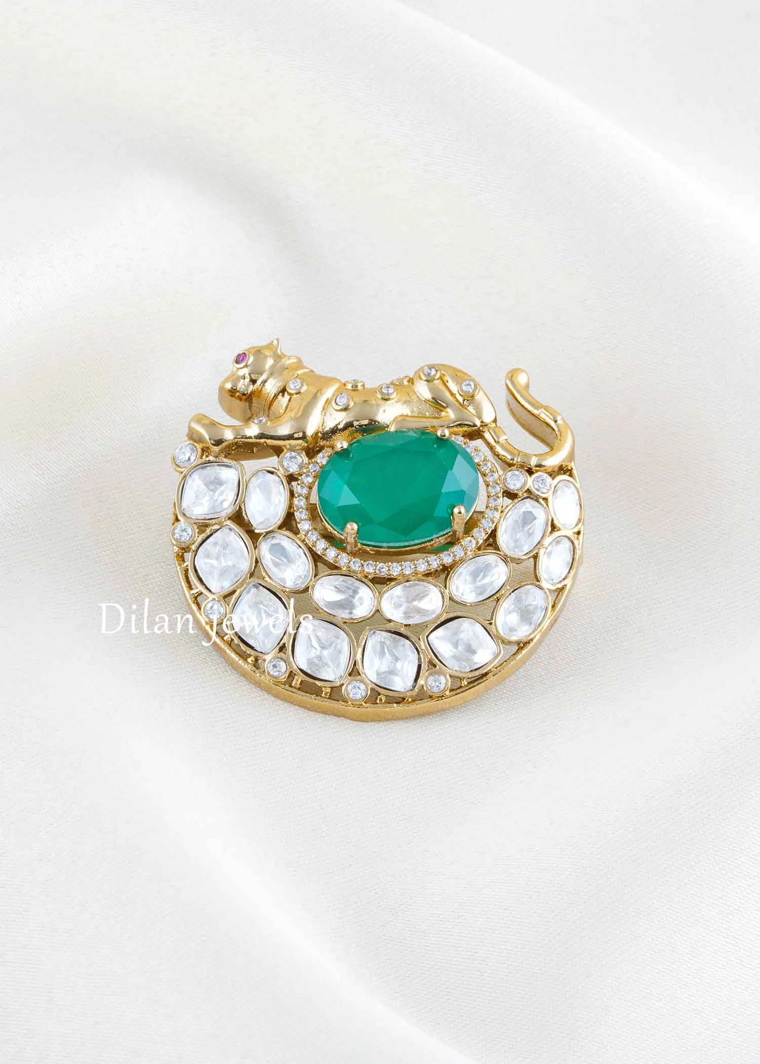 Green Antique Gold Plated Kundan Brooches- BRO002774 Green Antique Gold Plated Kundan Brooch- BRO002774 - Image 1