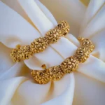 Traditional Carving Bangles (Antique Gold) BAN000984
