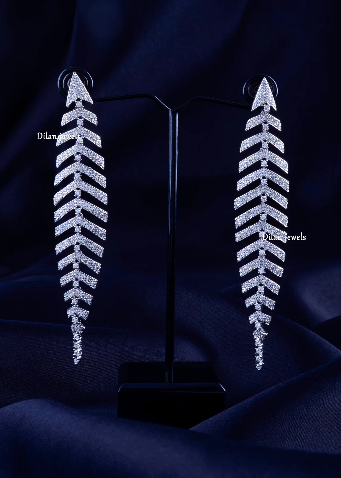 Aurora-Diamond-Leaf-Earrings-Silver-EAR002310a Aurora Diamond Leaf Earrings (Silver) EAR002310 - Image 1