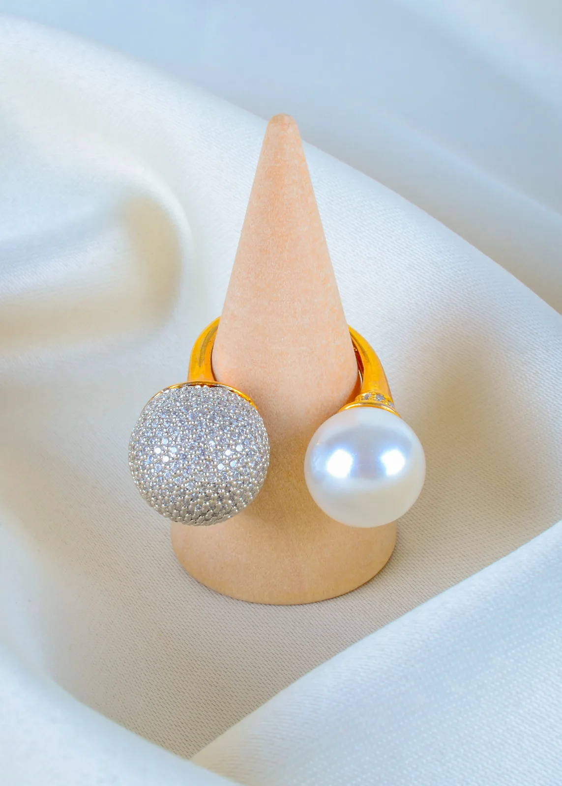 Chic-Pearl-Cocktail-Ring-Yellow-Gold-RING01370a Chic Pearl Cocktail Ring (Yellow Gold) RING01370 - Image 1