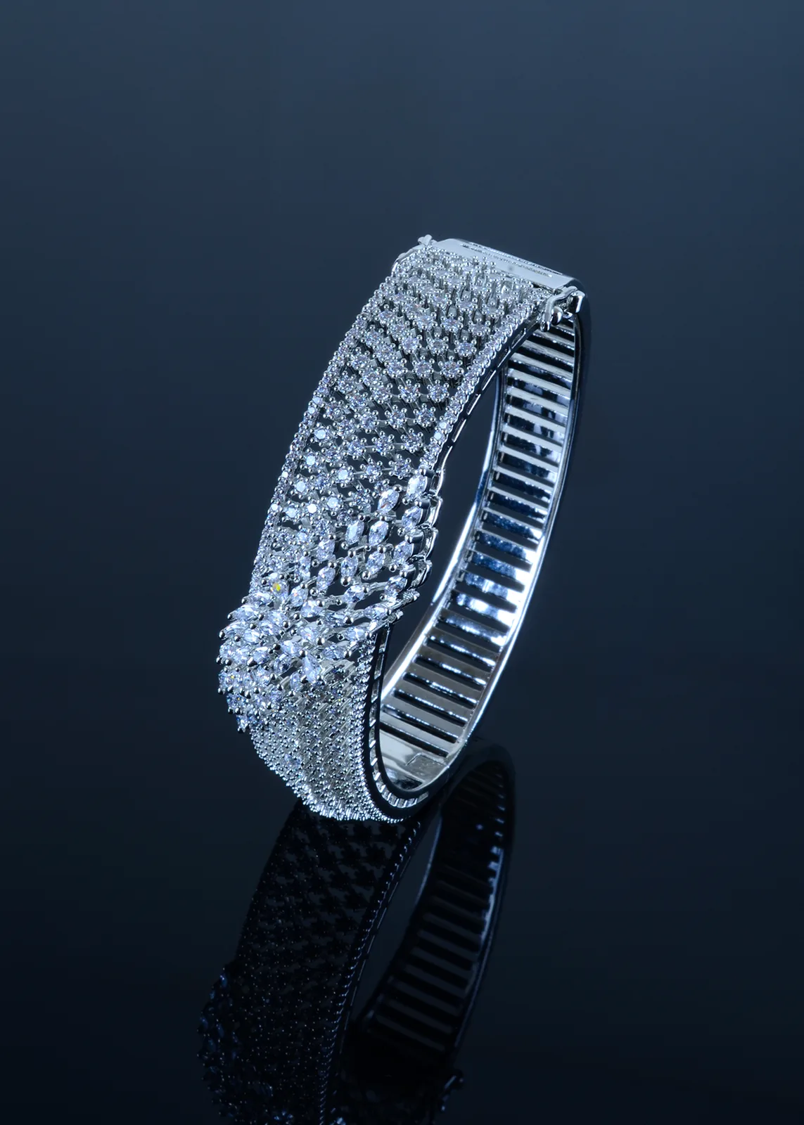 Classic-Diamond-Look-Bracelet-Silver-BRA001276a Classic Diamond Look Bracelet (Silver) BRA001276 - Image 1