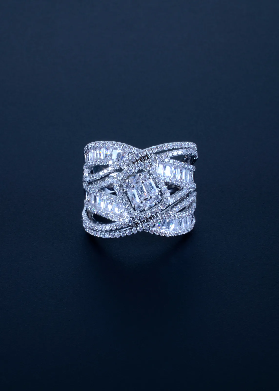 Crossover-Bridge-Bagguette-Ring-Silver-RING01406a Crossover Bridge Bagguette Ring (Silver) RING01406 - Image 1