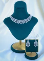 Diamond Shimmer Necklace Set (Silver) NEC001092
