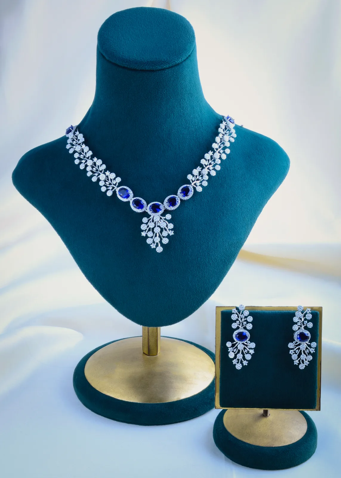 Elevated-Blue-Set-Silver-NEC000896a Elevated Blue Set (Silver) NEC000896 - Image 1