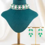 Emerald Bloom Choker green necklace set (Yellow Gold) NEC002612