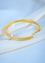 Emerald Cut Solitaire Bracelet (Yellow Gold) BRA000666 - Image 3