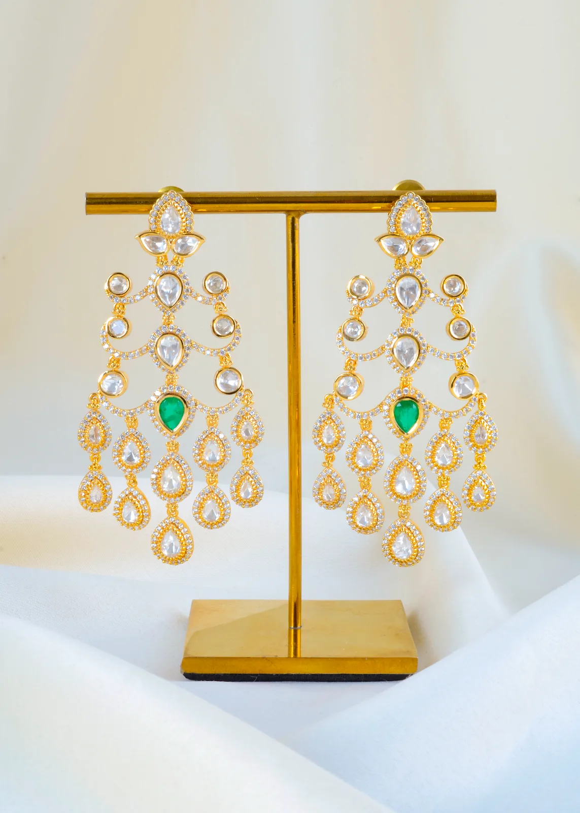 Emerald-Grace-Kundan-Polki-Chandelier-Earrings-Yellow-Gold-EAR001555a Emerald Grace Kundan Polki Chandelier Earrings (Yellow Gold) EAR001555 - Image 1