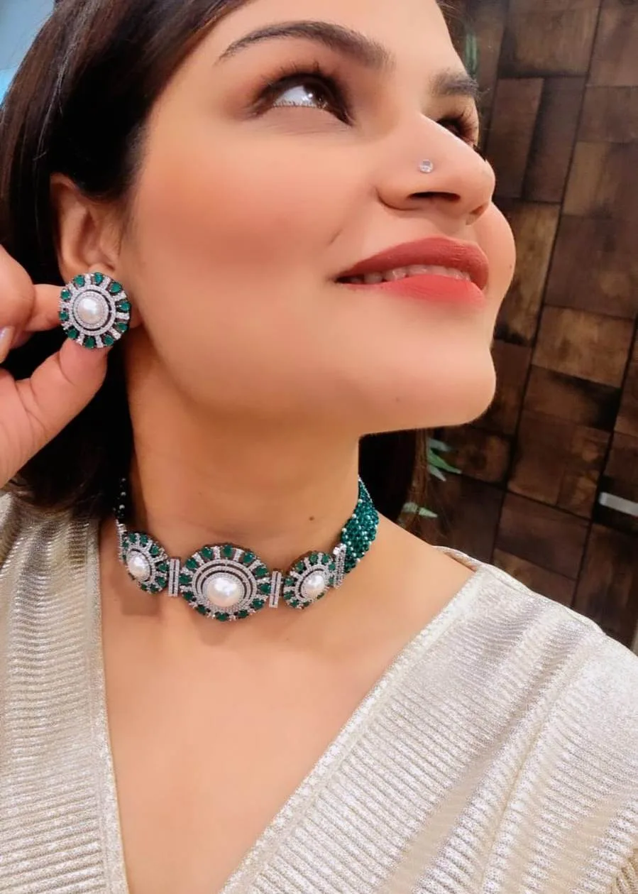 Emerald-Green-Pearl-Diamond-Choker-Set-NEC12012310a Emerald Green Pearl Diamond Choker Set- NEC12012310 - Image 1