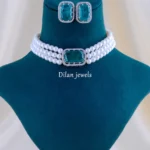 Emerald Radiance Pearl Choker Set (Silver) NEC002158