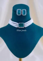Emerald Radiance Pearl Choker Set (Silver) NEC002158