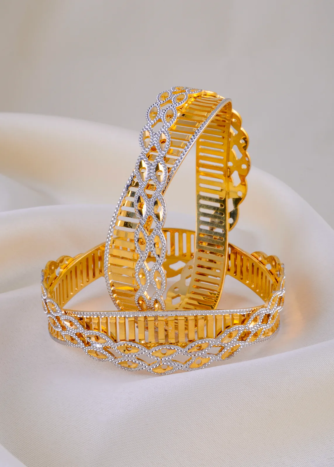 Eternal-Link-Bangles-Dual-Plating-BAN001925a Eternal Link Bangles (Dual Plating) BAN001925 - Image 1