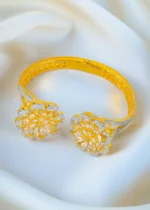 Floral Clutch Bracelet (Yellow Gold) BRA001300 - Image 3