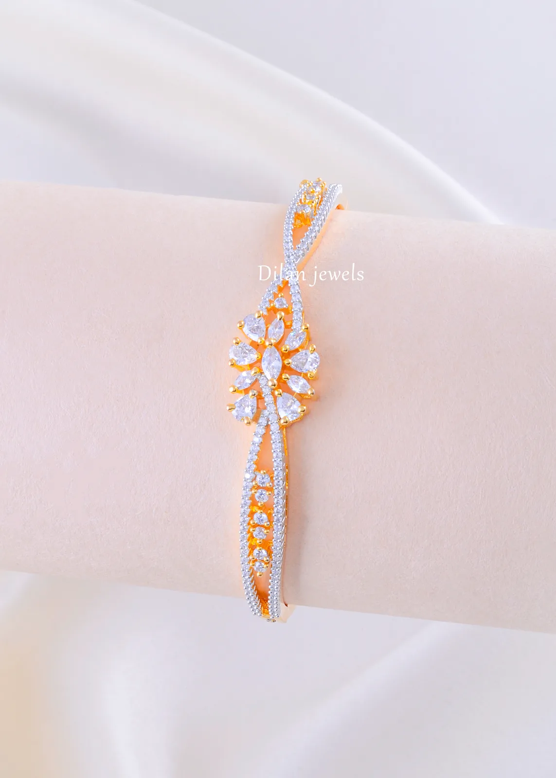 Floral-Motif-Diamond-Wrist-Cuff-Yellow-Gold-BRA002365a Floral Motif Diamond Wrist Cuff (Yellow Gold) BRA002365 - Image 1