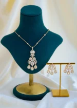 Fusion Polki Locket Set with Chain (Yellow Gold) NEC001445