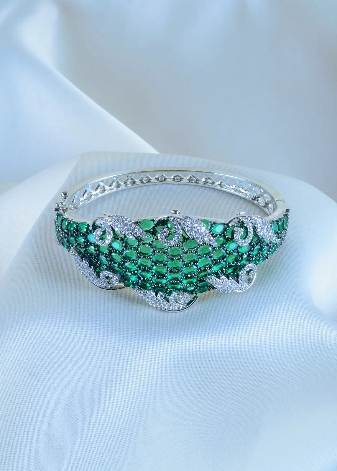 Green-Desire-Bracelet-Dual-Plating-BRA001151a Green Desire Bracelet (Dual Plating) BRA001151 - Image 1
