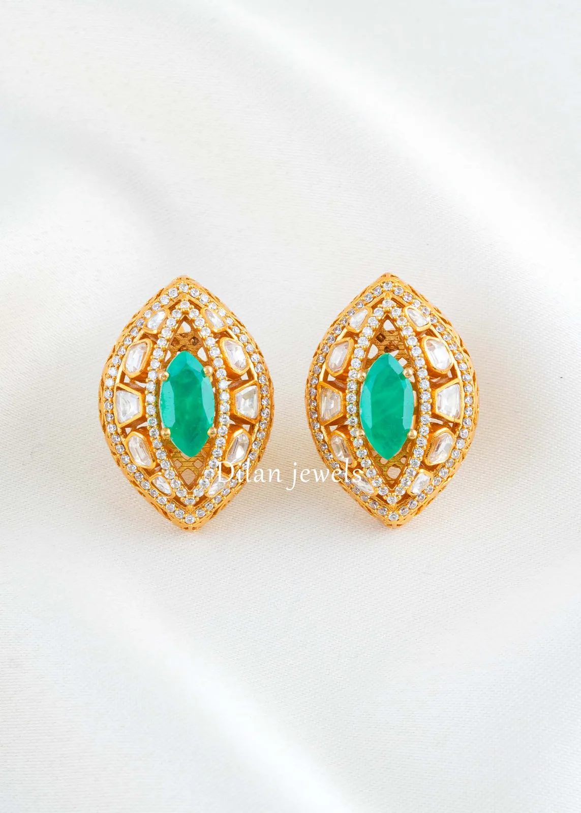 Green-Gold-Plated-Kundan-Earrings-EAR002865 Green Gold Plated Kundan Earrings- EAR002865 - Image 1