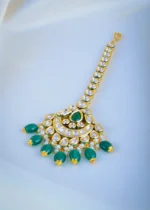 Green Kundan Mang Tika (Yellow Gold) ACC000967 - Image 3