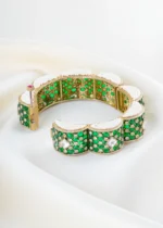 Green Kundan Scalloped Bracelate with Pearls (Yellow Gold) BRA002478 - Image 3