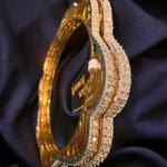 Heart Single Line Bangles (Yellow-Gold) BAN000405