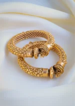 Hot Selling Carving Gold Bangles (Antique Gold) BAN001033