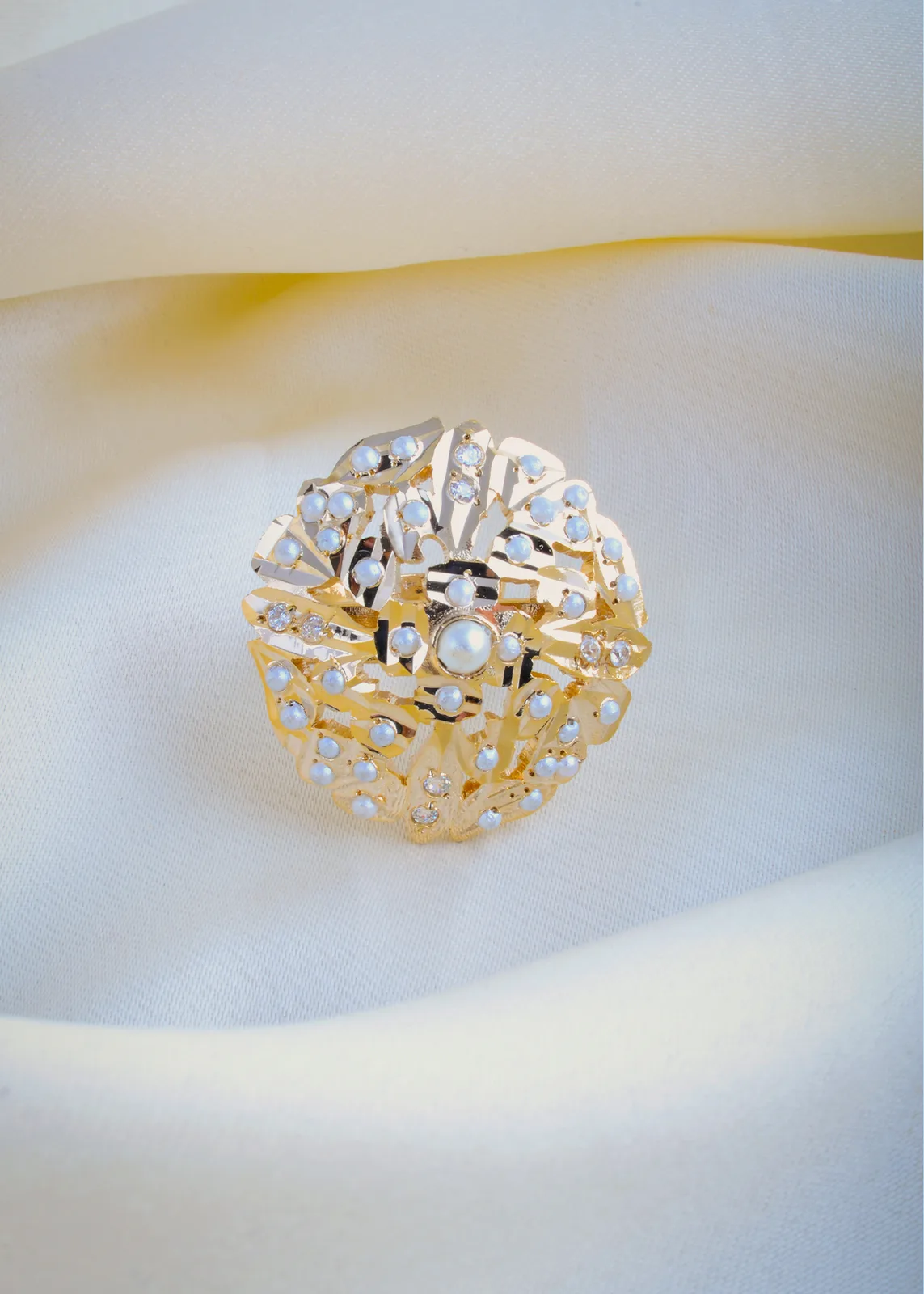 Jadau-Pearl-Adjustable-Ring-Yellow-Gold-RING01005a Jadau Pearl Adjustable Ring (Yellow Gold) RING01005 - Image 1