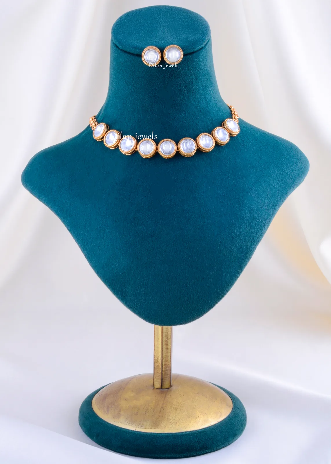 Kundan-Aura-Collar-Necklace-Set-Yellow-Gold-NEC002404a Kundan Aura Collar Necklace Set (Yellow Gold) NEC002404 - Image 1