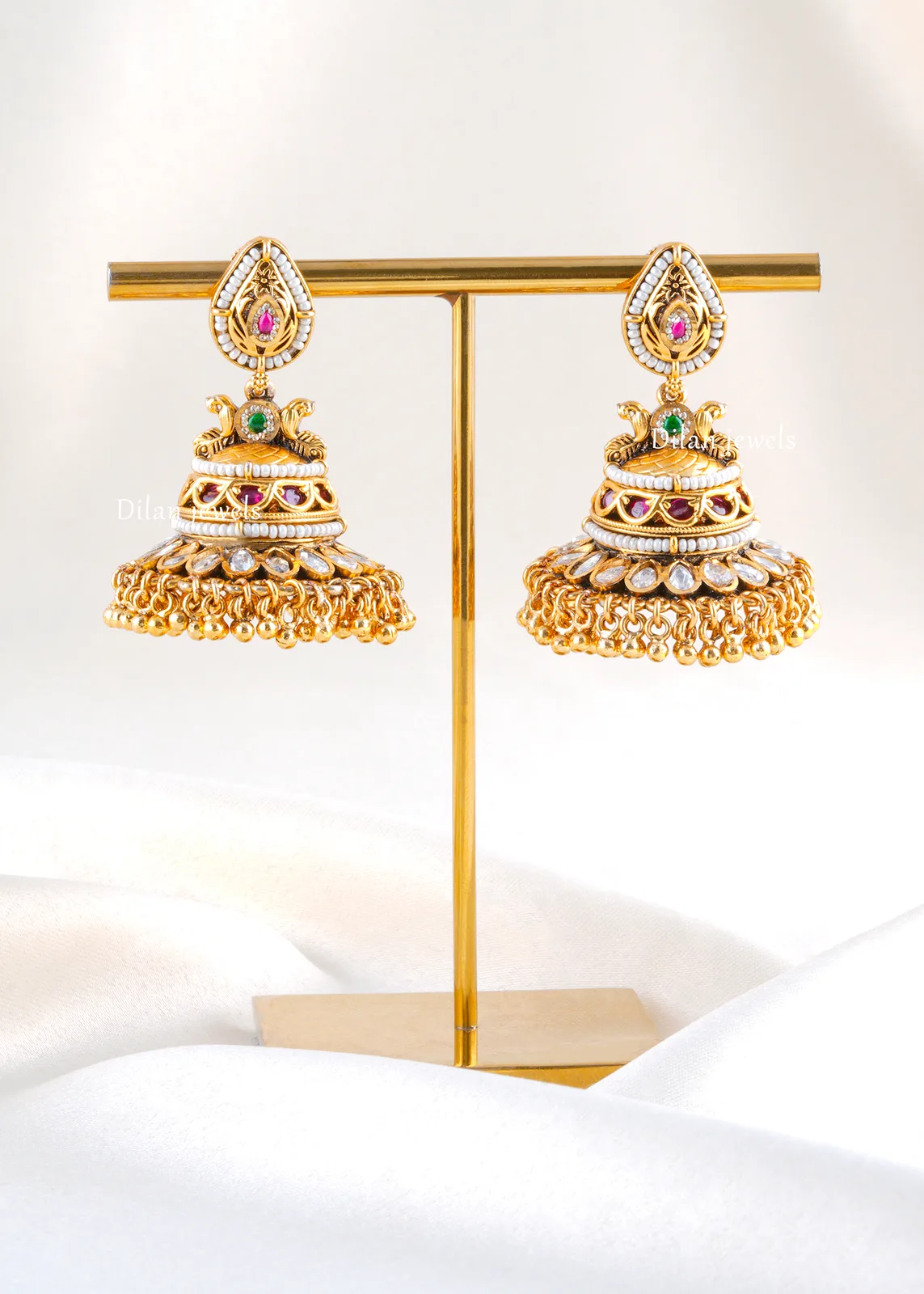 Kundan-Mayuri-Pearl-Jhumkas-Yellow-Gold-EAR002521a Kundan Mayuri Pearl Jhumkas (Yellow Gold) EAR002521 - Image 1