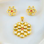 Kundan Phooliya Locket Set (Yellow Gold) PSET01641