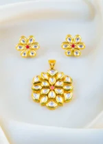 Kundan Phooliya Locket Set (Yellow Gold) PSET01641