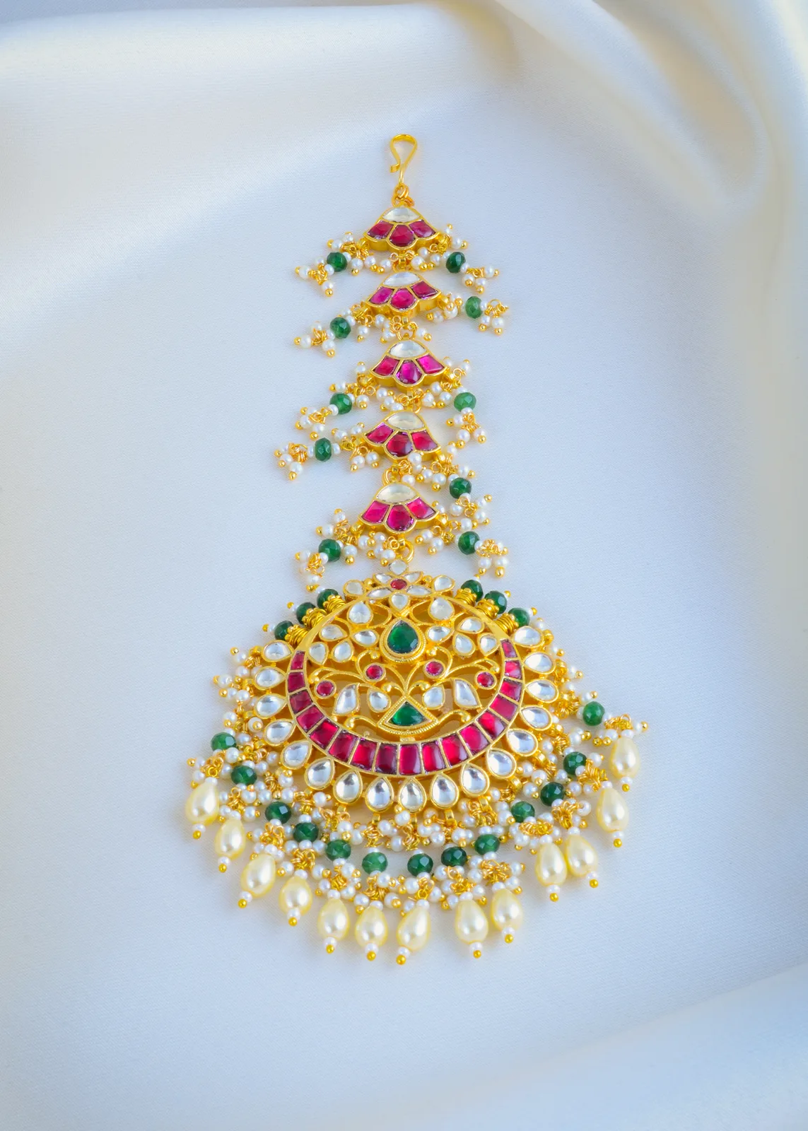 Kundan-Polki-Chand-Mang-Tika-Yellow-Gold-ACC001011a Kundan Polki Chand Mang Tika (Yellow Gold) ACC001011 - Image 1