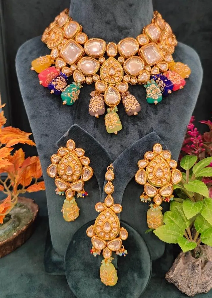 Kundan-Polki-Choker-Multi-Colored-NEC12012308a Kundan Polki Choker (Multi-Colored)- NEC12012308 - Image 1