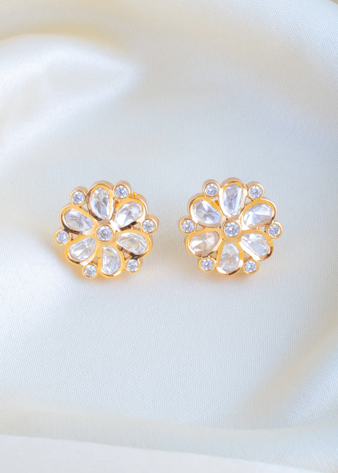 Kundan-Polki-Stud-Earrings-Yellow-Gold-EAR001438a Kundan Polki Stud Earrings (Yellow Gold) EAR001438 - Image 1