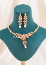 Meher Bloom White Necklace Set (Yellow Gold) NEC002678