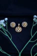 Moissanite Polki Locket Set (Yellow Gold) PSET00804