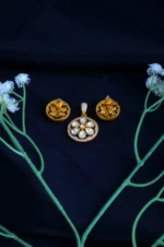 Moissanite Polki Locket Set (Yellow Gold) PSET00804 - Image 2
