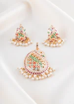 Multi-Color Oval Pearl Chandelier Pendant (Yellow Gold) PSET02474