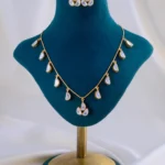 Noor-E-Kundan Set (Yellow Gold) NEC002019