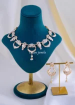 Noor Pearl Jadau Necklace Set (Yellow Gold) NEC002155