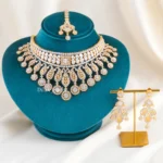 Noor Royale Bridal necklace set (Yellow Gold) NEC002619