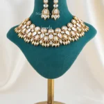 Noor Royale necklace set (Yellow Gold) NEC002615