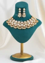Noor Royale necklace set (Yellow Gold) NEC002615