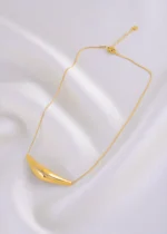 Nova Bold Curve (Yellow Gold) NEC001849