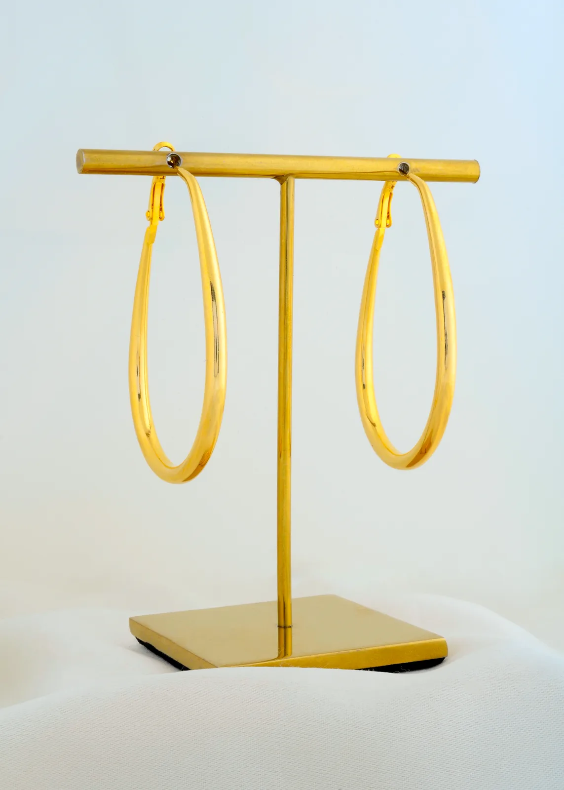 Opulent-Orbit-Hoops-Yellow-Gold-EAR001811a Opulent Orbit Hoops (Yellow Gold) EAR001811 - Image 1