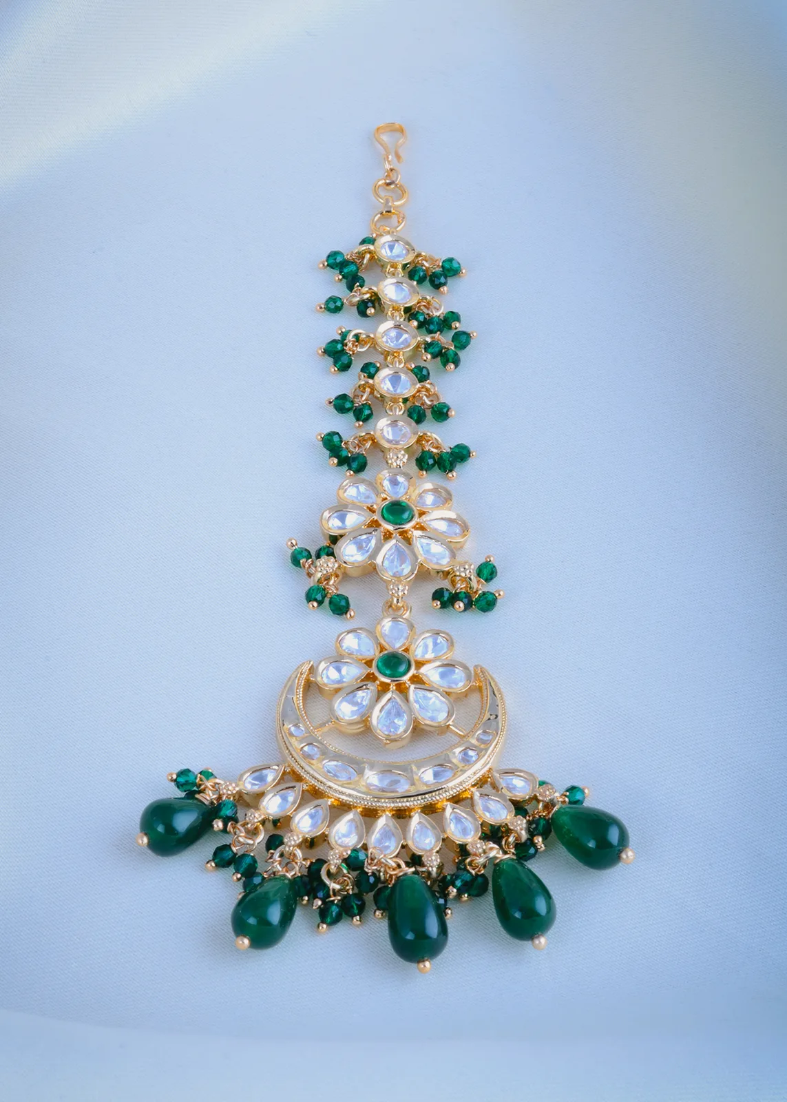 Polki-Green-Mang-Tika-Yellow-Gold-ACC000973a Polki Green Mang Tika (Yellow Gold) ACC000973 - Image 1