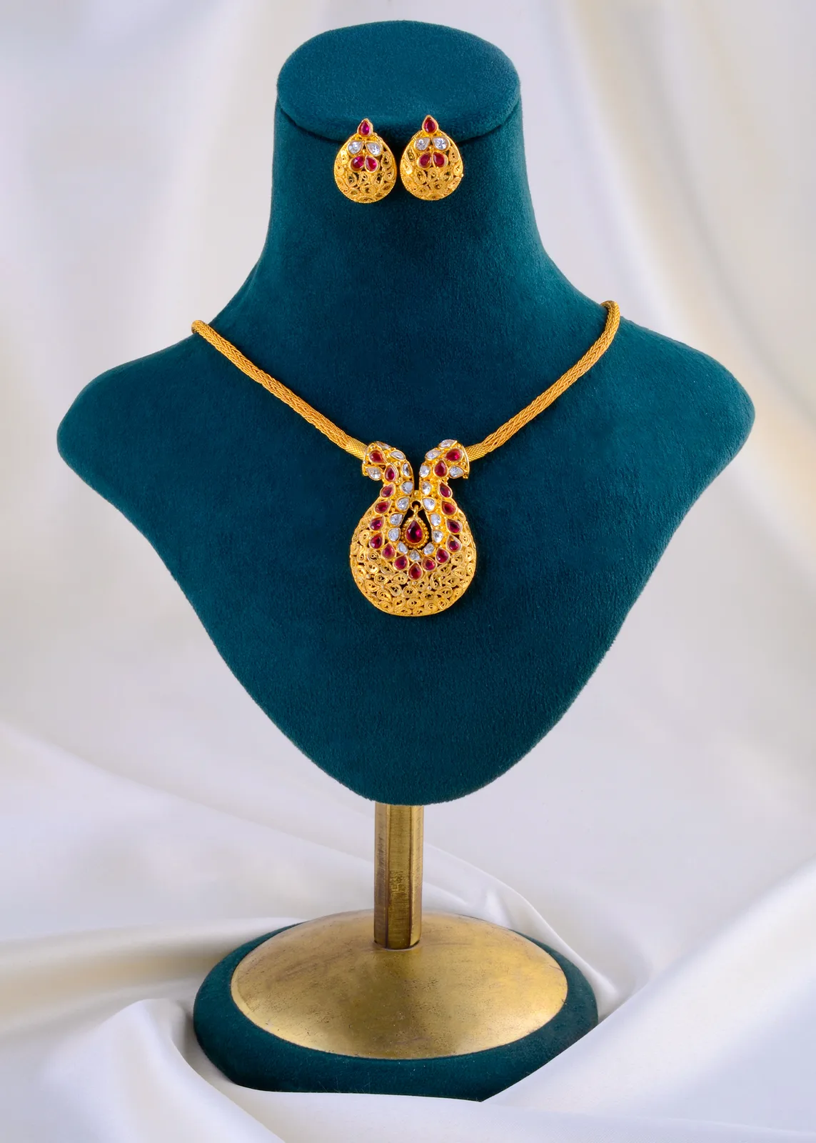 Prachin-Polki-Viraasat-Yellow-Gold-NEC002015a Prachin Polki Viraasat (Yellow Gold) NEC002015 - Image 1