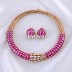 Queen’s Heritage Ruby Hasli Set (Victorian Gold) NEC002120