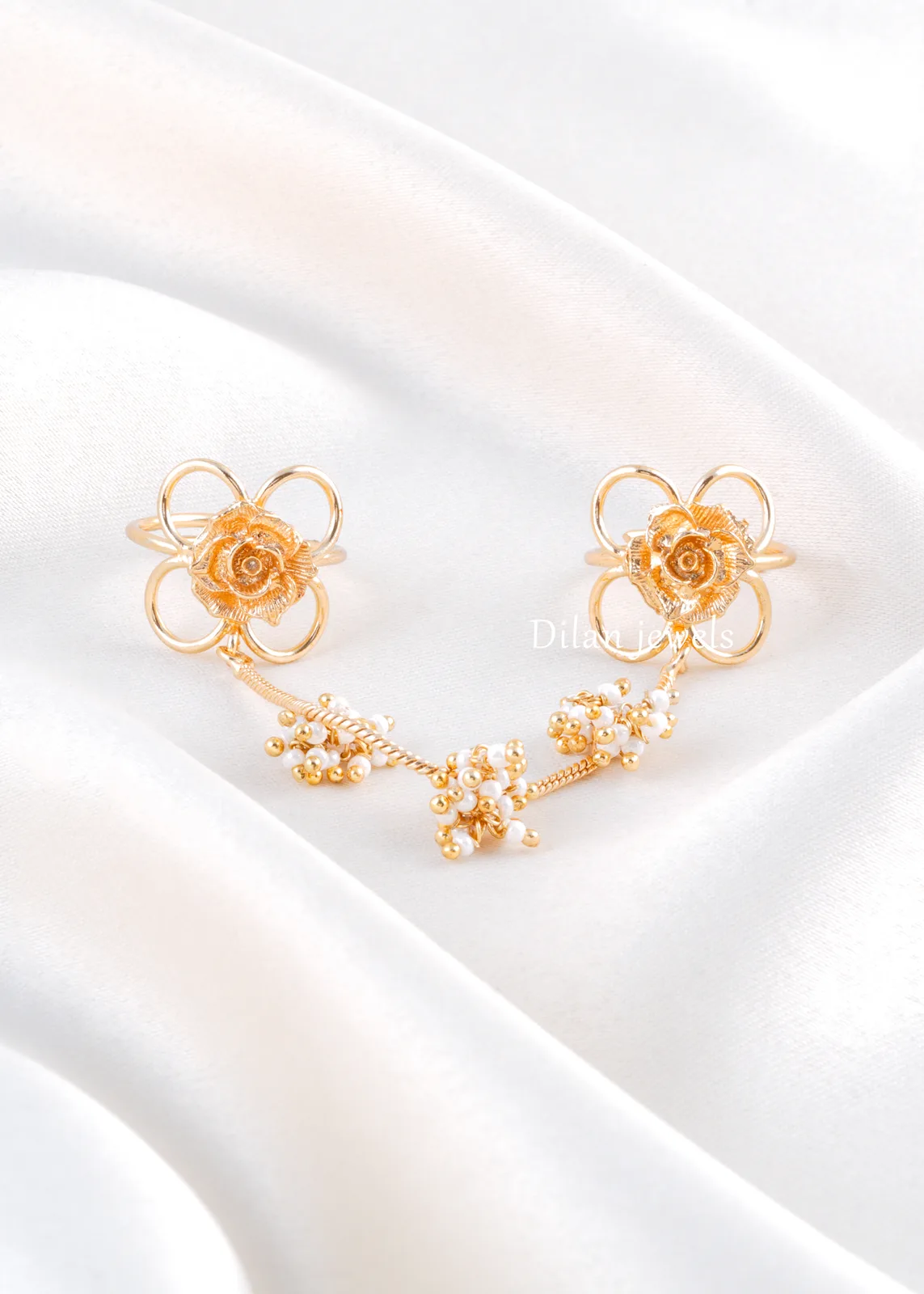 Rajsi-Haathphool-Ring-Yellow-Gold-RING02511a Rajsi Haathphool Ring (Yellow Gold) RING02511 - Image 1