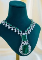 Royal Emerald Grandeur Necklace Set (Silver) NEC001562 - Image 2