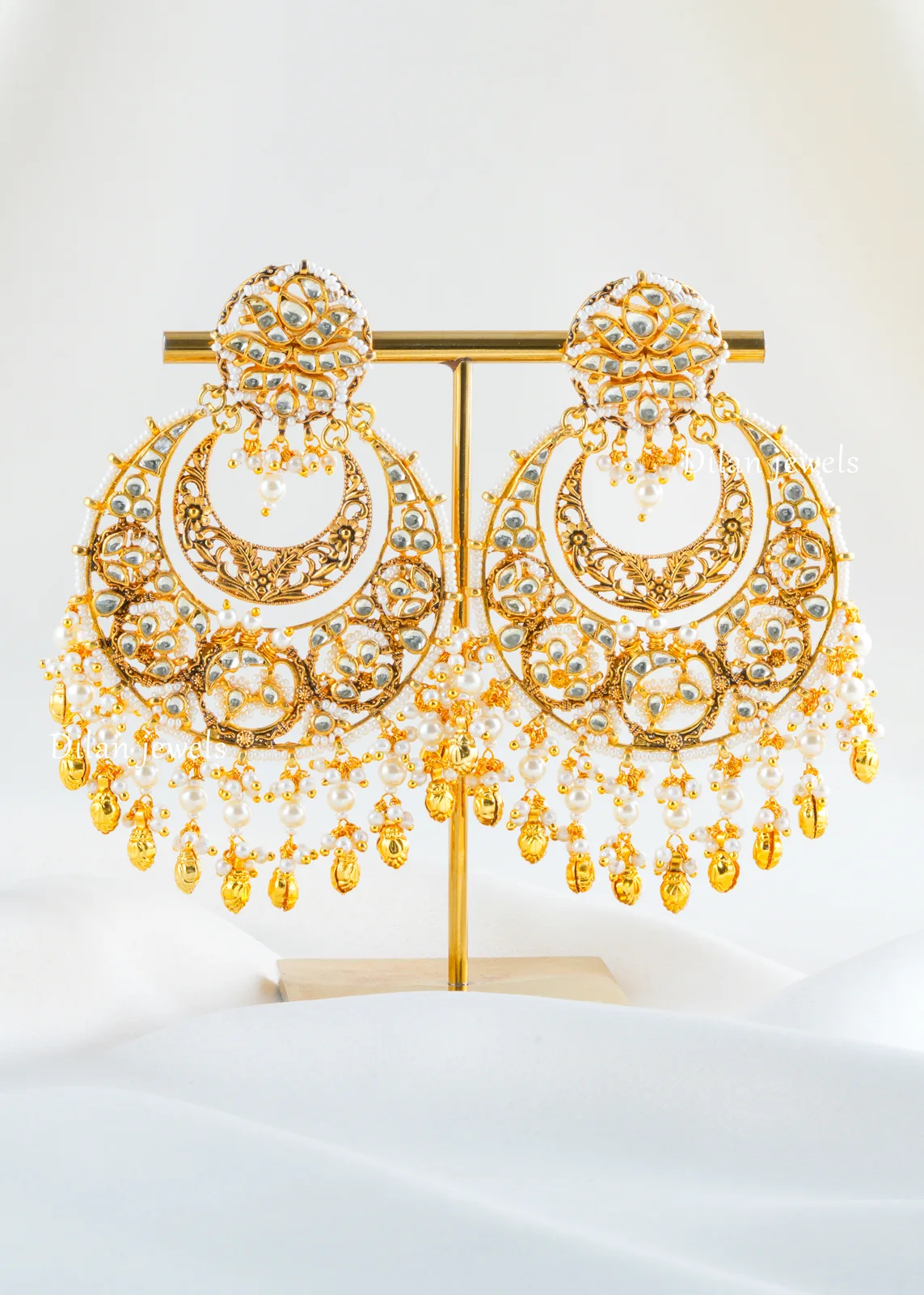 Royal-Uncut-Kundan-Statement-Earrings-Yellow-Gold-EAR002439a Royal Uncut Kundan Statement Earrings (Yellow Gold) EAR002439 - Image 1