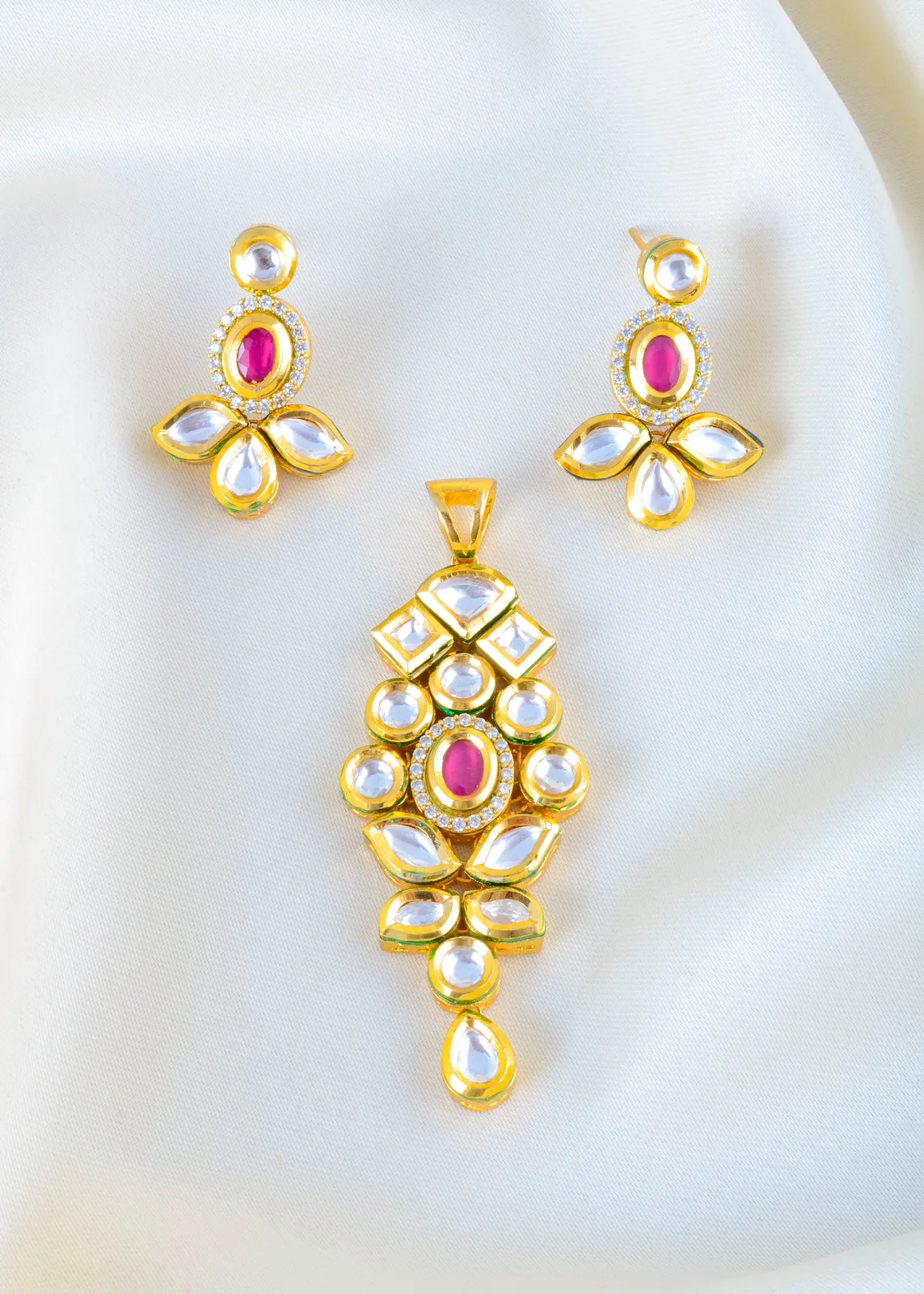 Ruby-Kundan-Polki-Pendant-Set-Yellow-Gold-PSET01459a Ruby Kundan Polki Pendant Set (Yellow Gold) PSET01459 - Image 1